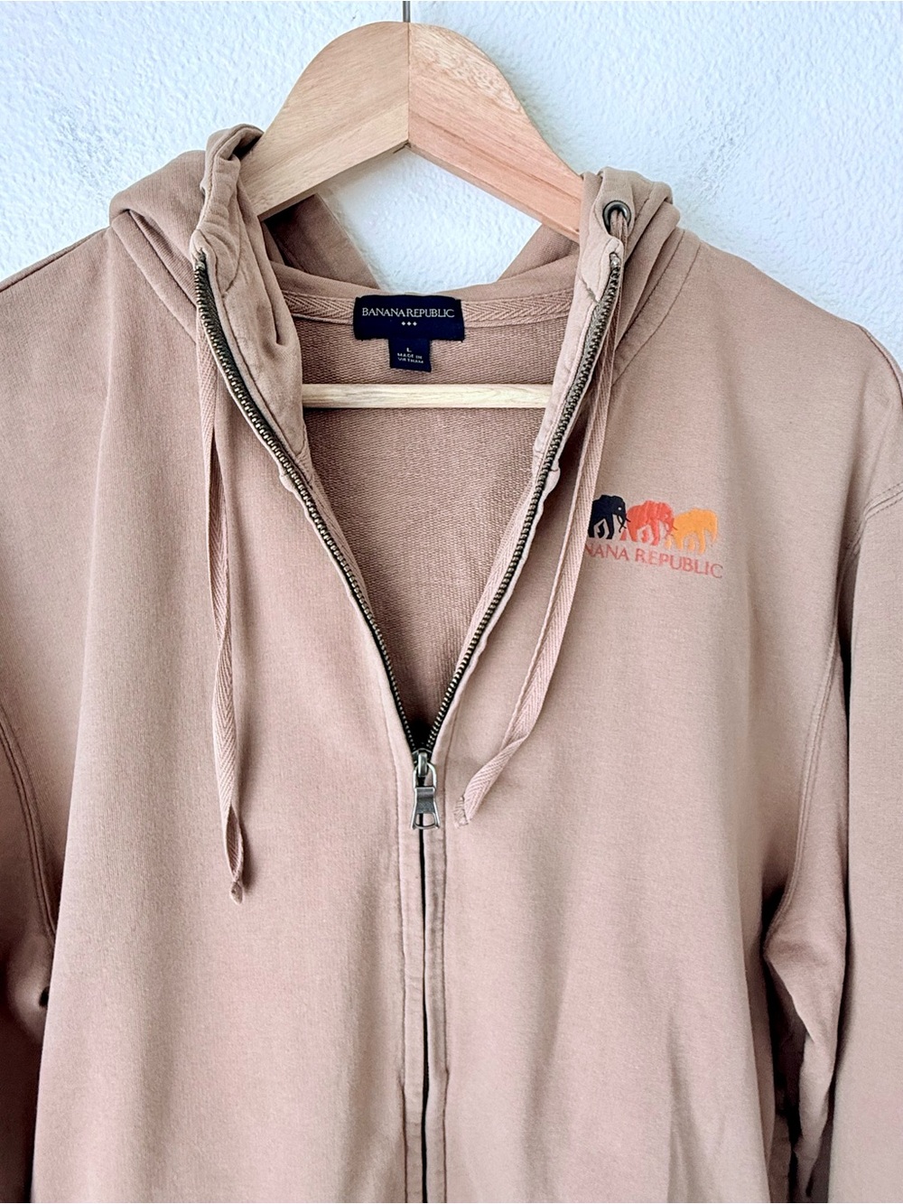 Banana Republic Heritage Three Elephant Graphic Zip Up Hoodie Tan Men’s Size L